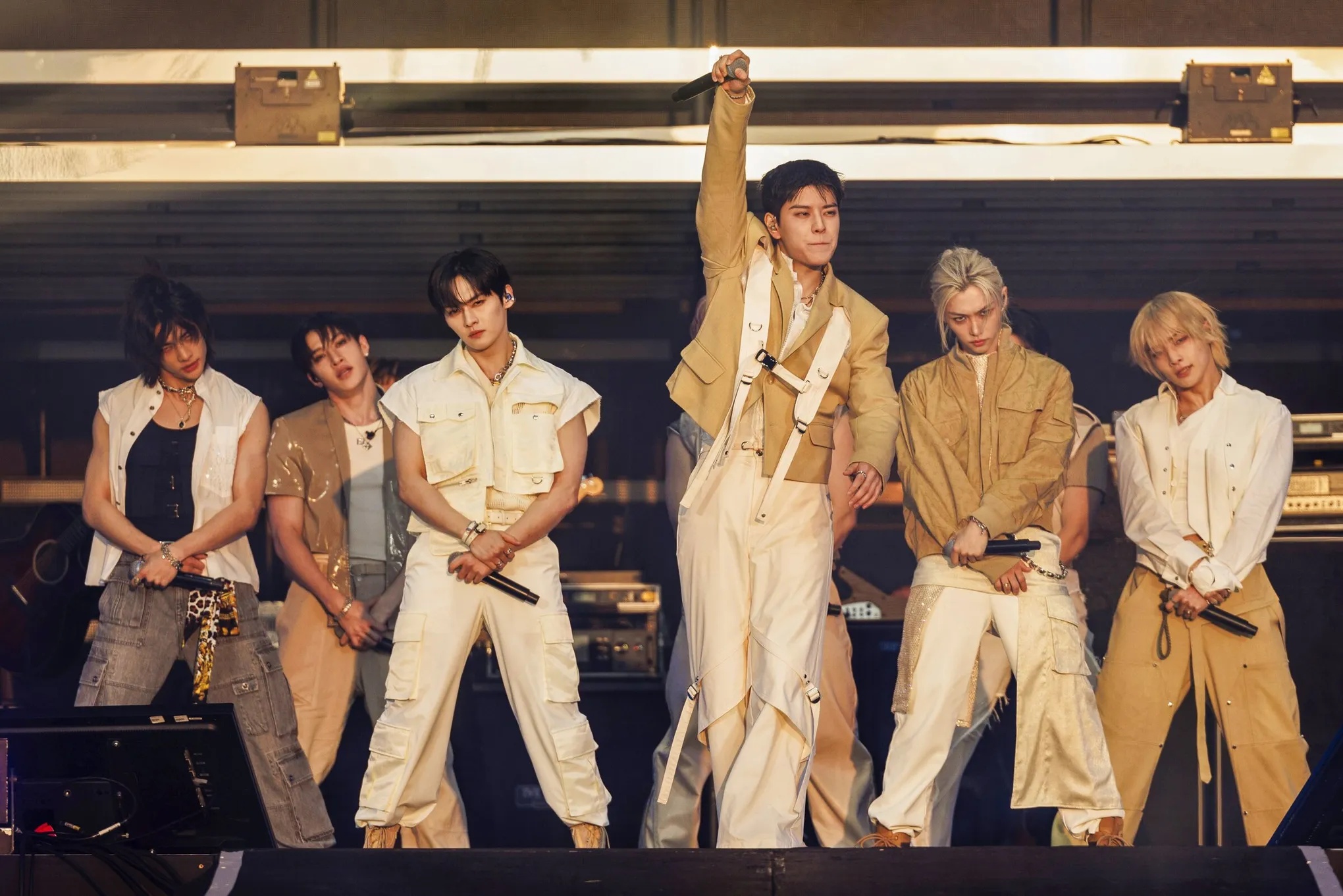 Stray Kids